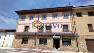 Casa a Valle de Tobalina. Edificio en venta valle de tobalina