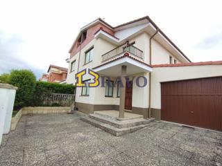 Casa a Medina de Pomar. Chalet pareado en venta zona medina de pomar