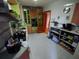 Etagenwohnung in Medina de Pomar. Oportunindad. duplex en medina con garaje