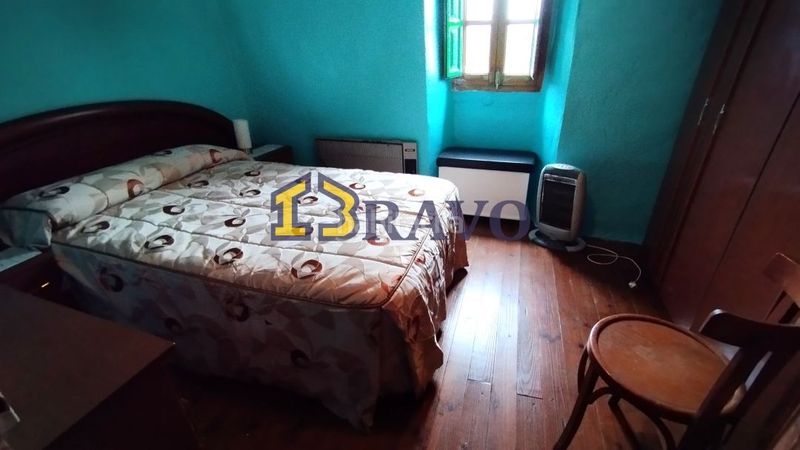 Foto 146ec4d4-a2a6-4bbc-bf03-782f5b8523f5. Casa a Valle de Losa