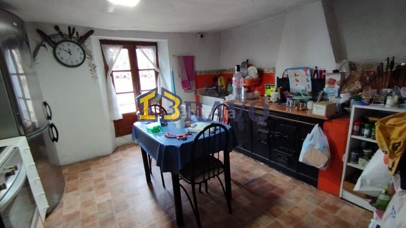 Foto a5bfbe06-d4dc-46cd-8988-fd5d95e0dd8a. Casa a Valle de Losa