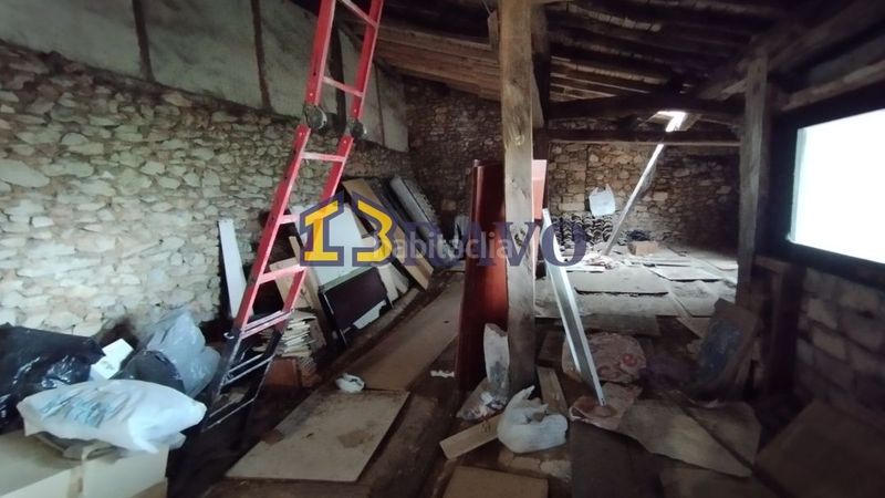 Foto c0cd9978-b3c1-4ebb-8079-f67ebc3284af. Casa a Valle de Losa