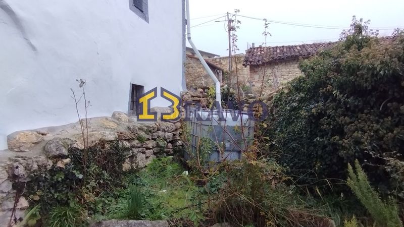 Foto d33add01-ef45-419c-834b-52c60ba1600f. Casa a Valle de Losa