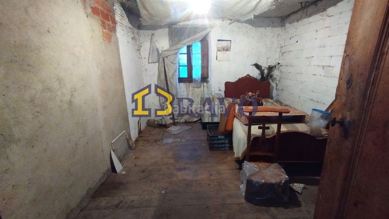 Foto d32af3b6-c6ba-4b77-955b-92b6c3dbc411. Casa a Junta de Traslaloma