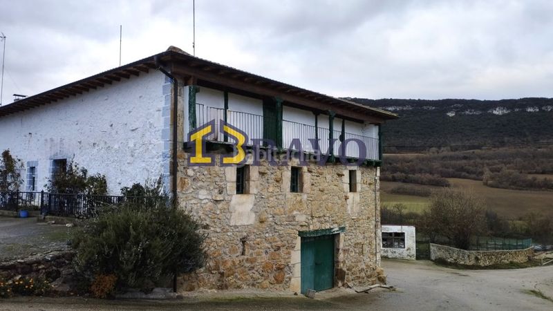 Foto d79e3cf7-8c80-4b0c-bdd0-480aea8a82f3. Casa a Junta de Traslaloma