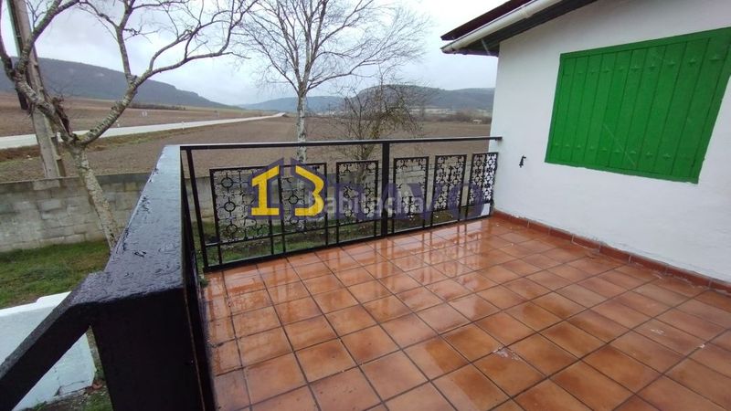 Foto 1f8ab5d9-8dc5-4b9f-9c77-f3b3e0780562. Casa amb aparcament a Valle de Losa