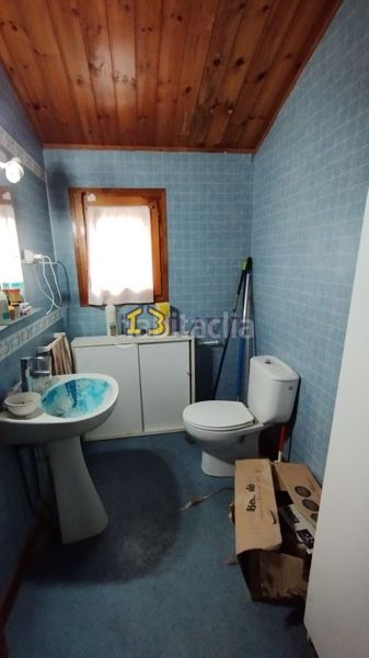 Foto 2b3205fd-31b7-4f11-b090-ddd8e71b31fd. Casa amb aparcament a Valle de Losa