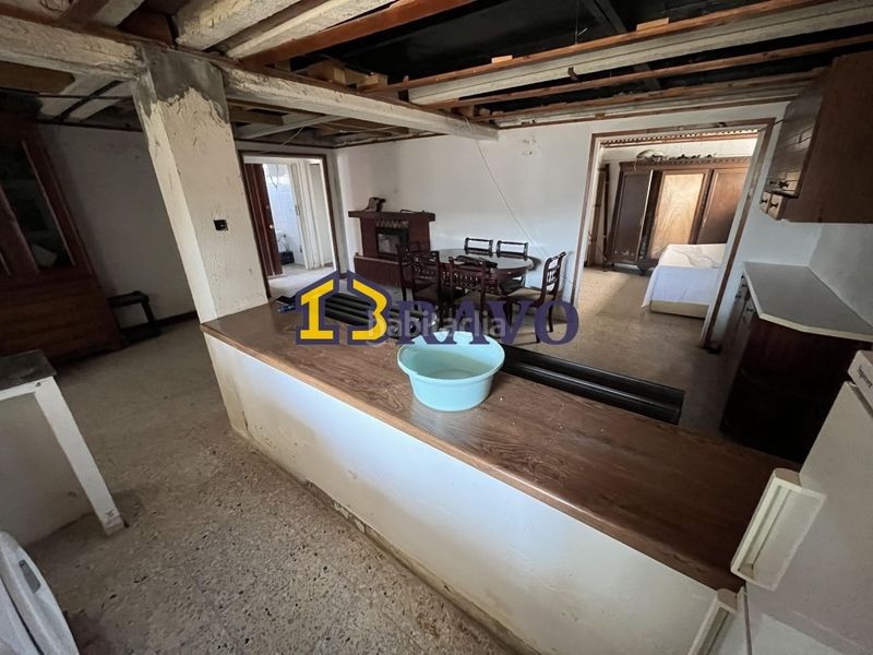 Foto 2fc0b8d8-ed41-4b5e-8e8e-1a6c894bb838. Casa amb aparcament a Valle de Losa