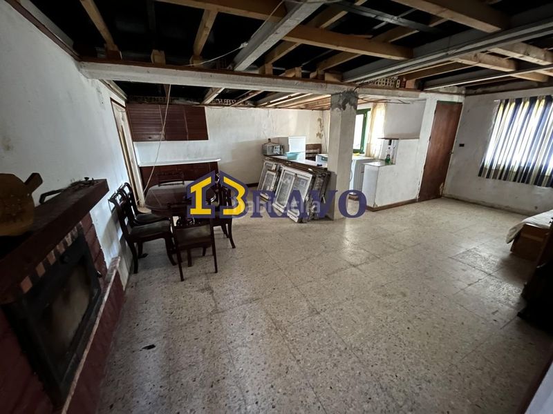 Foto 988e220c-bdba-42fa-b195-bdb747e5fa20. Casa amb aparcament a Valle de Losa