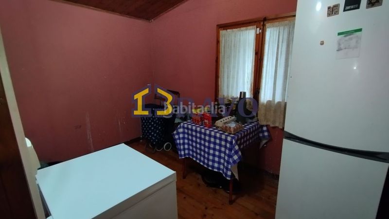 Foto 9984de49-9e0d-4276-a8e4-52aea9375ca2. Casa amb aparcament a Valle de Losa
