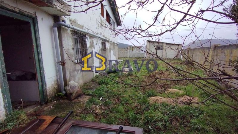 Foto b87444c5-15ab-4291-95b5-a3b278360700. Casa amb aparcament a Valle de Losa