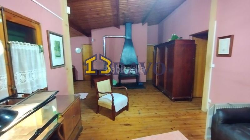 Foto c582ea8d-b5c7-4a49-bc0e-d655dcd2a14c. Casa amb aparcament a Valle de Losa