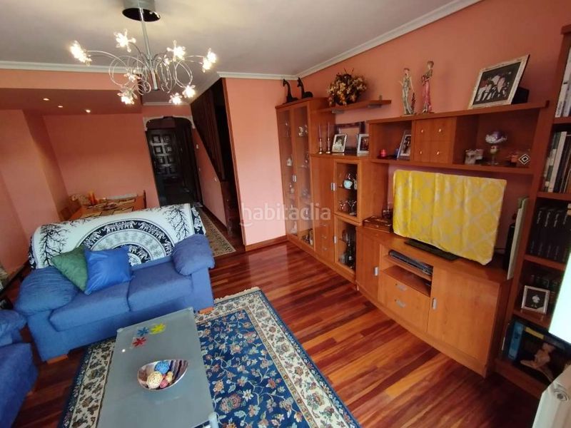 Foto 3291debe-d320-4e93-8b1d-7ea8a1f3fb8c. Casa amb calefacció aparcament a Medina de Pomar