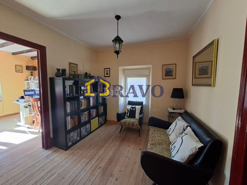 Foto 06fdacf5-480a-48eb-9a38-a536744d5cf5. Casa amb calefacció a Valle de Tobalina