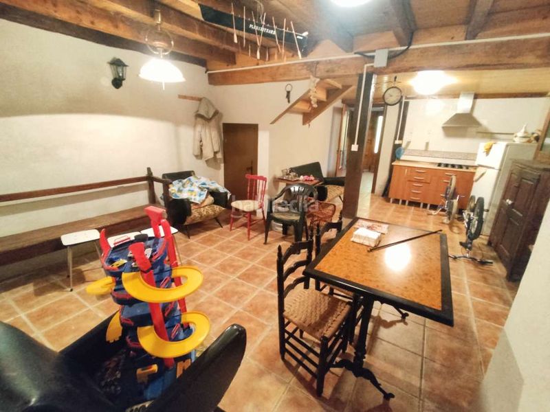 Foto cee285d3-2e75-4874-8230-c3c5ac80ddbe. Casa amb calefacció a Valle de Tobalina