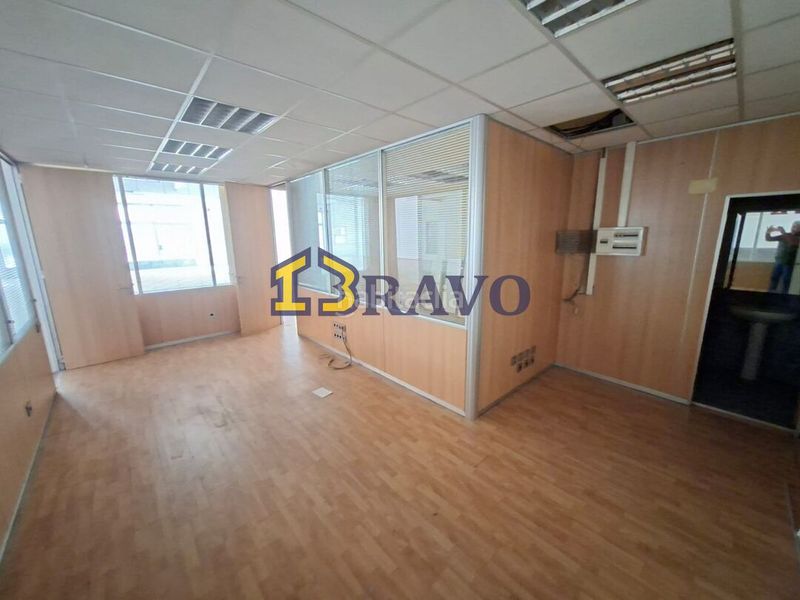 Foto bd51de49-9798-43c7-b6d9-6d75bfc4a14d. Local comercial a Medina de Pomar