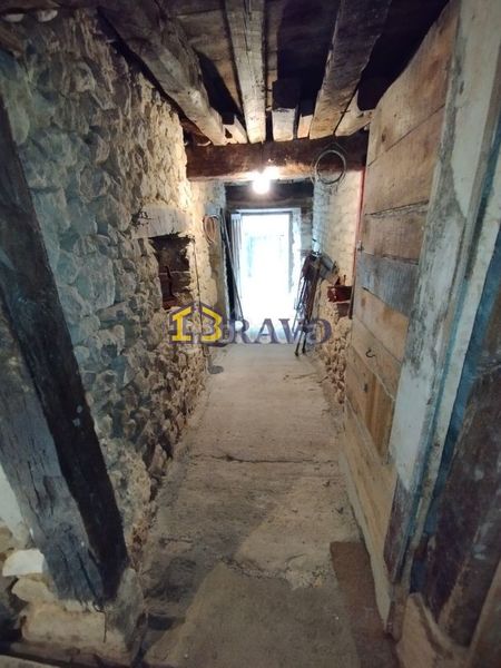 Foto 26068c13-78eb-43ff-9eda-eb325b0acd47. Casa amb calefacció a Medina de Pomar