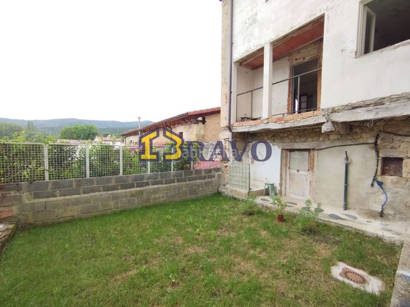 Foto 408cda2d-1f59-4aed-9889-3ead9774540a. Casa amb calefacció a Medina de Pomar