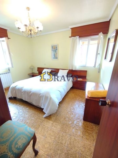 Foto 72adbab2-9eb1-4bdd-8d55-77026506f355. Casa amb calefacció a Medina de Pomar