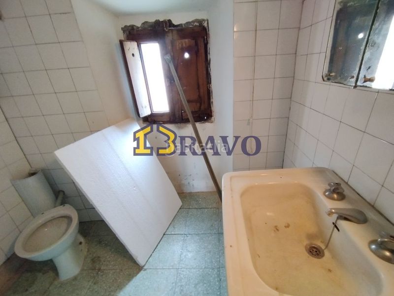 Foto 72b262bf-3560-42bd-8fae-416a7eb55834. Casa amb calefacció a Medina de Pomar