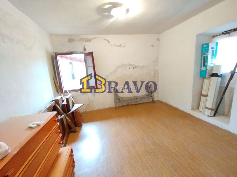 Foto 788a3fdf-8729-418f-ab88-f9c34f5664fd. Casa amb calefacció a Medina de Pomar