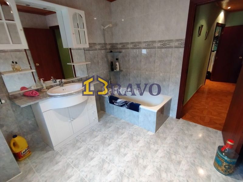 Foto 8bc44b65-c3e8-4225-92ee-6ecf570086a3. Casa amb calefacció a Medina de Pomar