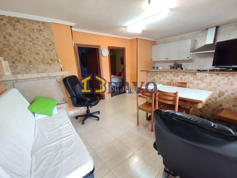 Foto 9402302e-dbee-4fc1-9c64-aada8a3f84c1. Casa amb calefacció a Medina de Pomar