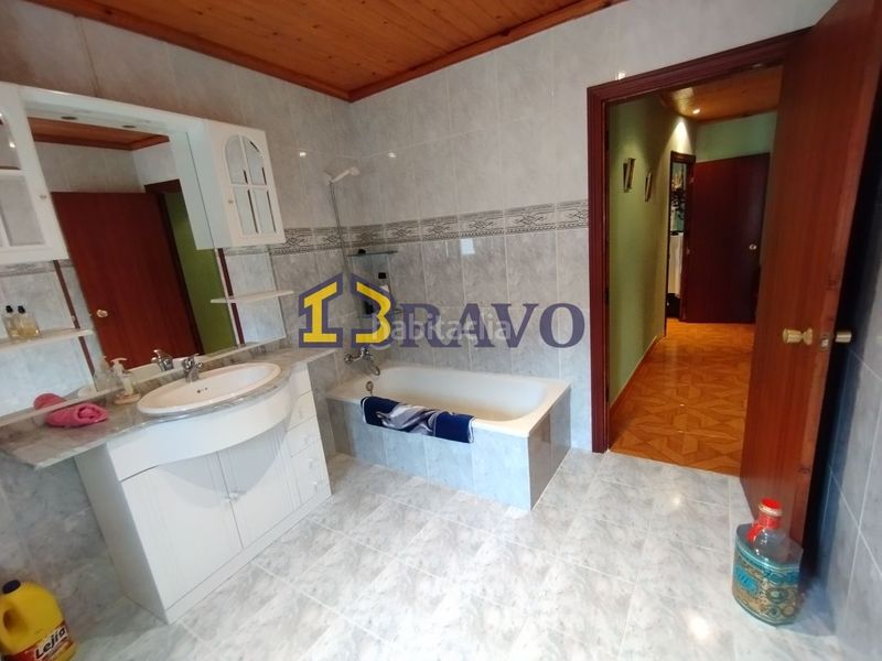 Foto f21ffd11-1452-4c9a-9c78-4b202988ddd2. Casa amb calefacció a Medina de Pomar