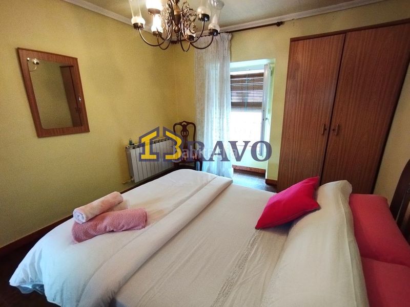 Foto f8a55651-8e91-4839-b9d3-4be8b223e940. Casa amb calefacció a Medina de Pomar