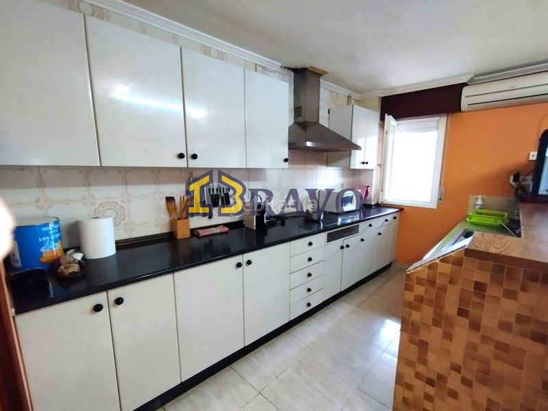 Foto fca2b355-13fe-4a5a-961f-0ee36d8106a1. Casa amb calefacció a Medina de Pomar