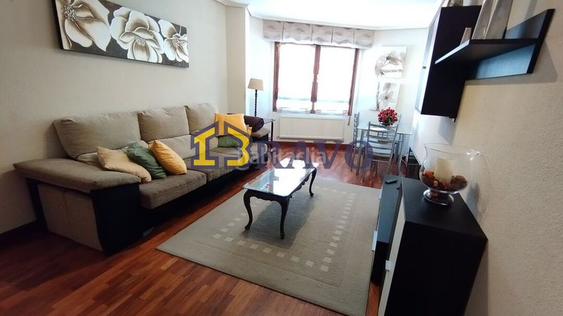 Foto 61d7ac34-65f4-42d2-b9e3-a5fec778c71a. Pis amb calefacció aparcament a Medina de Pomar