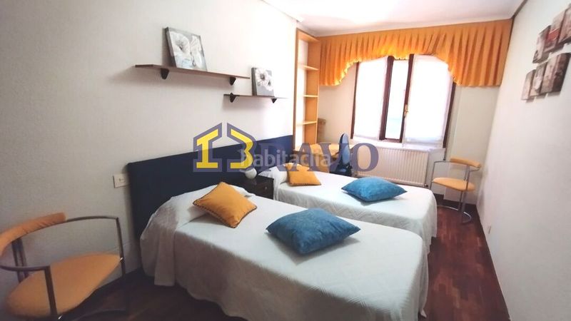 Foto addeb435-436f-4102-b44a-1e5397aa2c77. Pis amb calefacció aparcament a Medina de Pomar