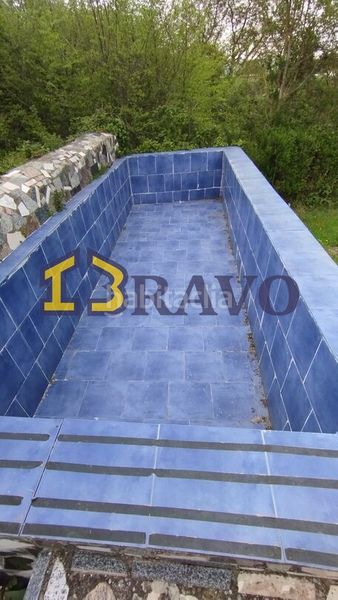 Foto ea97cfab-9657-4000-8baf-74017db21643. Casa amb piscina a Merindad de Cuesta - Urria