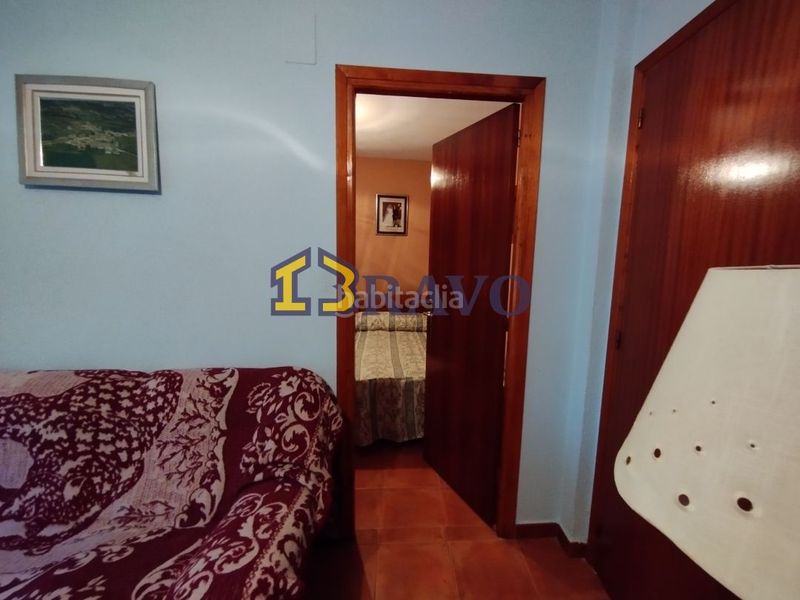 Foto 249a59c5-09d0-4d72-a3ff-e7527c6c3777. Casa adossada amb calefacció a Junta de Traslaloma