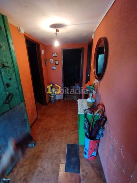 Foto c62f7cf8-41ff-40b3-aa24-d3639e5263ca. Casa adossada amb calefacció a Junta de Traslaloma