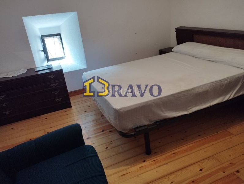 Foto ca371404-bbd4-4fd1-951a-295c18a3eba1. Casa adossada amb calefacció a Junta de Traslaloma