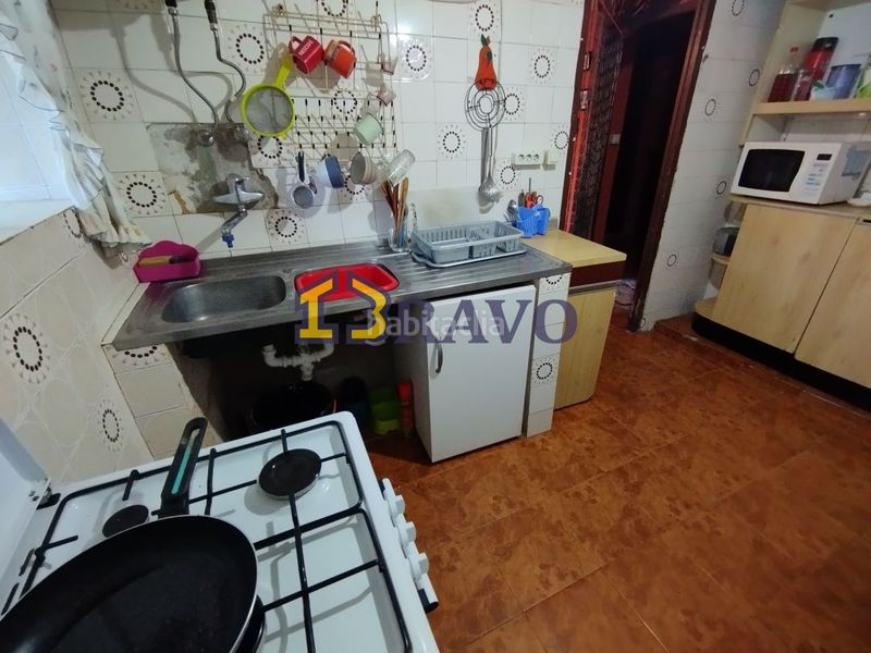 Foto e08e6675-1f53-4f6b-ab52-59b3bdbf7249. Casa adossada amb calefacció a Junta de Traslaloma