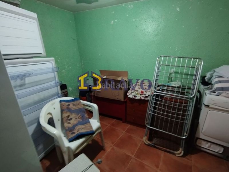 Foto f1aba808-2b9d-40dc-b323-c7eca1213b09. Casa adossada amb calefacció a Junta de Traslaloma
