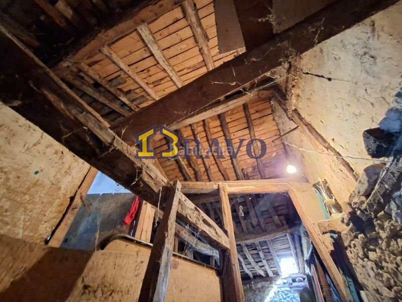 Foto fe30d3b0-78c7-4d76-8c7d-031ee03b71cb. Casa amb calefacció a Medina de Pomar