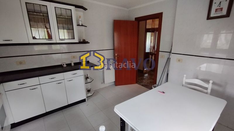Foto a34a6a65-d67f-4328-b012-35567dc4b535. Casa amb calefacció a Medina de Pomar