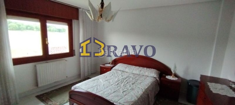 Foto d0cb1fa7-fdfe-4545-8920-18185f7e4afd. Casa amb calefacció a Medina de Pomar