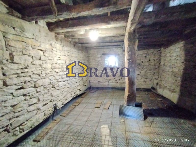 Foto 69d24402-f277-4838-9e02-602968113b7c. Casa amb calefacció a Valle de Losa
