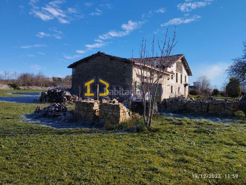 Foto d1327aed-e1ae-40ab-8059-189a7352a8a8. Casa amb calefacció a Valle de Losa