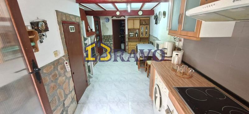 Foto bd989b27-9a6c-4dde-8fc3-926a57a542db. Casa amb calefacció a Valle de Tobalina