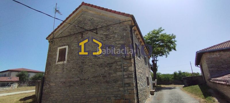 Foto 8224fbd9-2e89-4f03-899a-11603e20aaa2. Casa amb calefacció a Valle de Losa