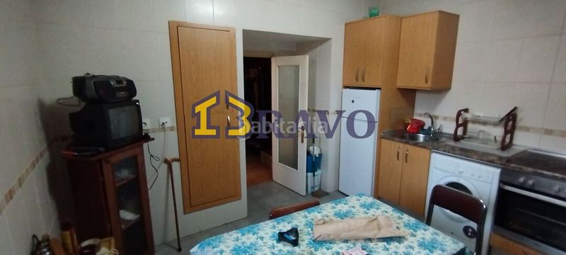 Foto 88bbf2b6-f2de-459b-8461-076ad88df15a. Casa amb calefacció a Valle de Losa
