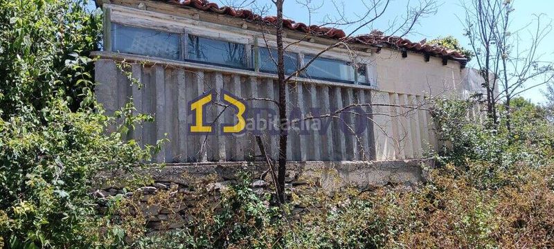 Foto 65d5453c-80bb-4d57-84db-82ea9b8cc1be. Casa amb aparcament a Valle de Losa