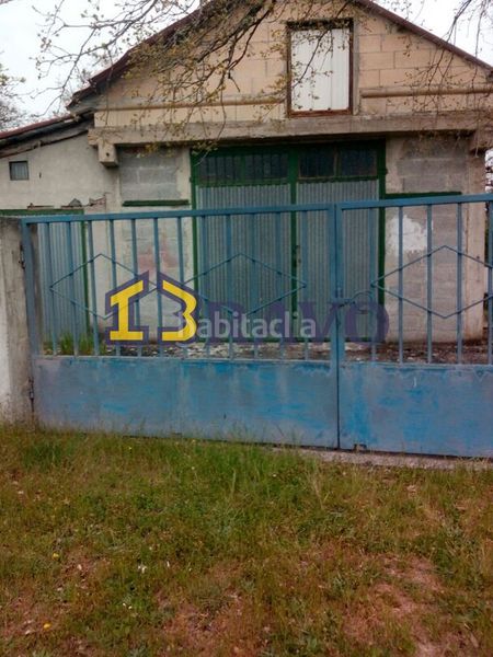 Foto 82a6994f-9c5d-4cb5-be9a-5083b7512ba5. Casa amb aparcament a Valle de Losa