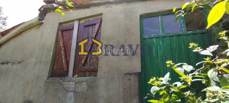 Foto a0eab41d-9f35-4754-9ef5-c06e89284efd. Casa amb aparcament a Valle de Losa