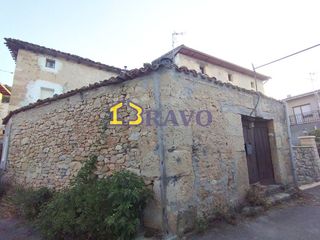 Casa a Merindad de Cuesta - Urria. Casa adosada en venta en merindad de cuesta urria